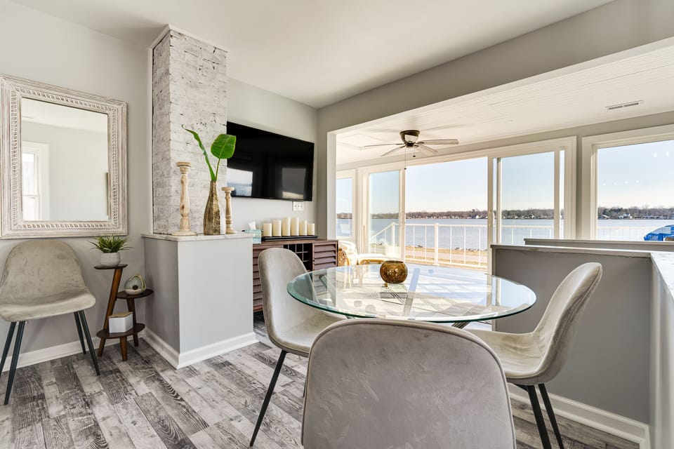 Buckeye Lake Vacation Rental | 3BR | 2BA | Stairs Required | 1,240 Sq Ft