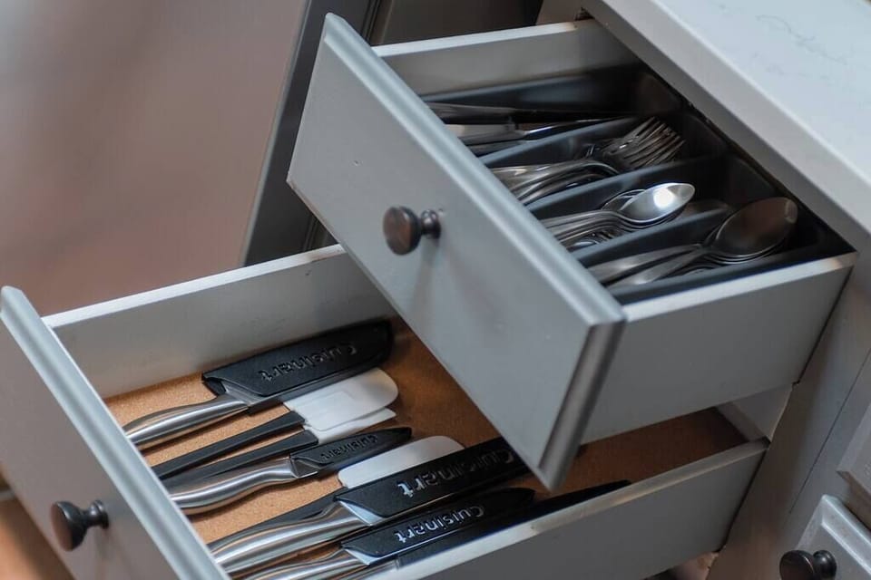 Precision in every pull – our organized drawers keep utensils and knives in perfect harmony