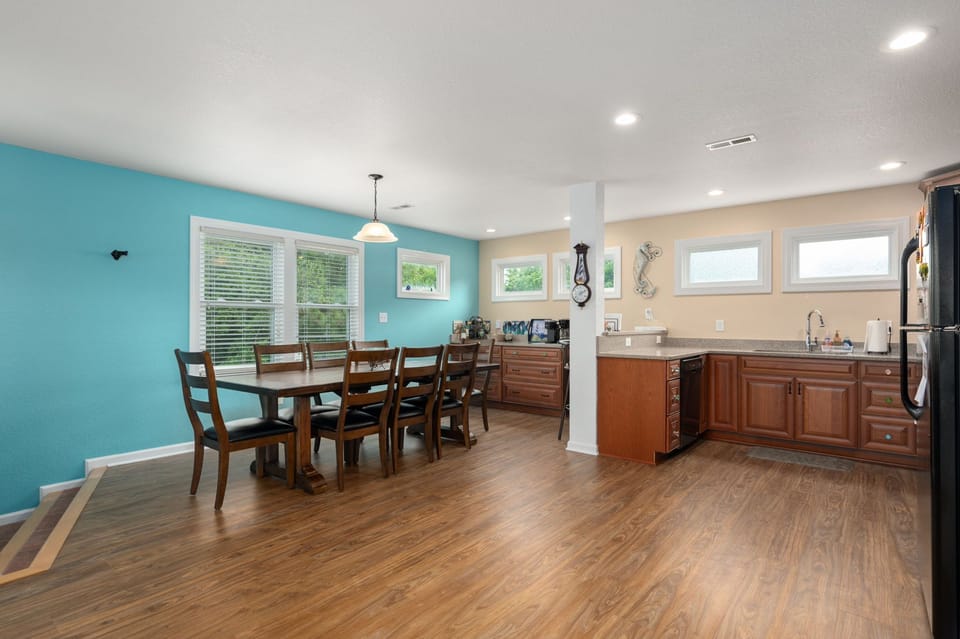 NH505: Nags Head 505 | ML Dining Area - Seating for 8