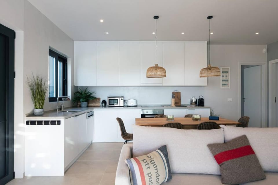 House | 3 bedrooms, soundproofing, high-speed internet