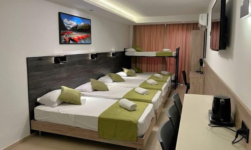 Bed for 6 persons