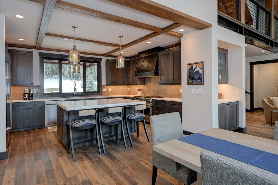 House, 5 Bedrooms | Private kitchen | Coffee/tea maker