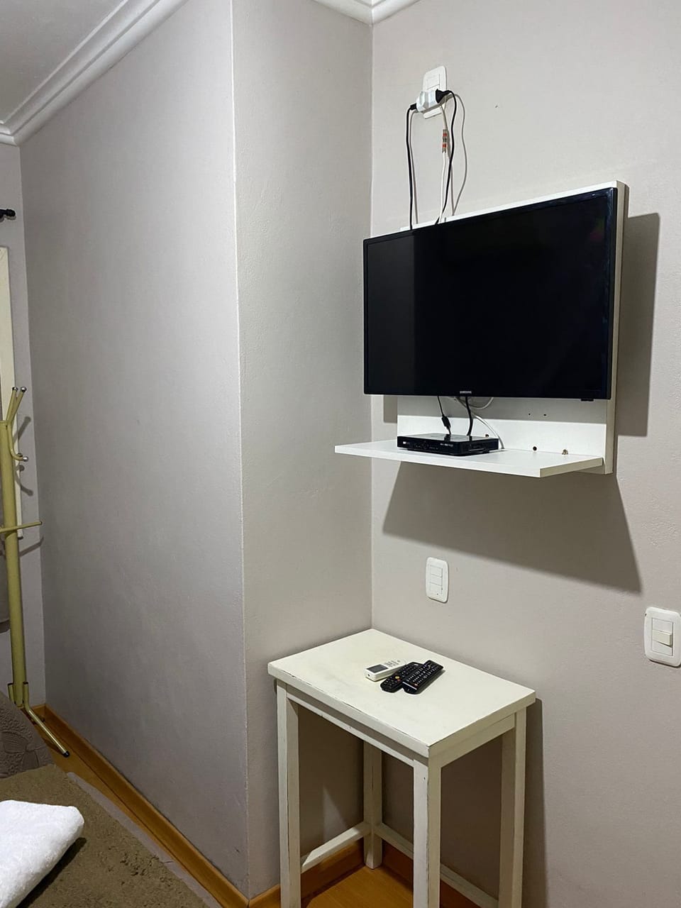 Superior Room | Television