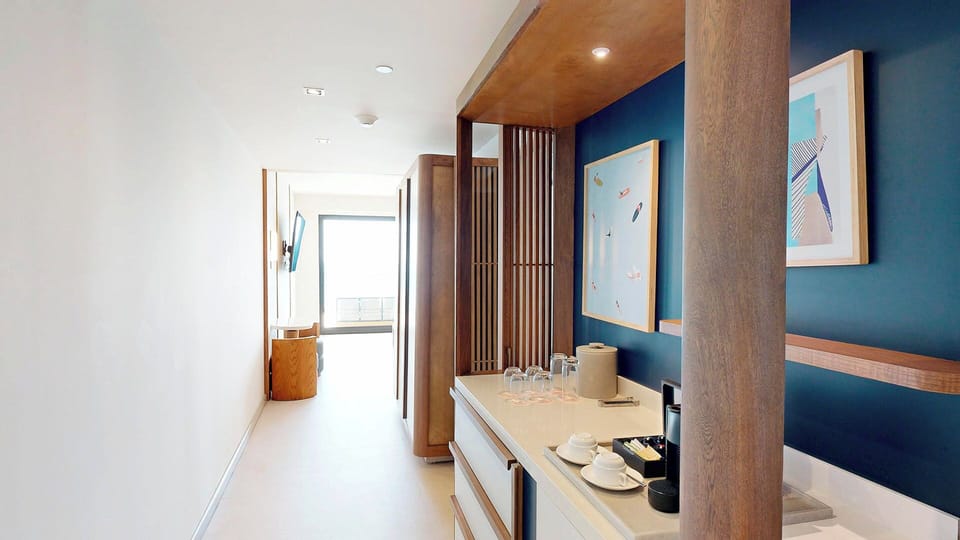 Room, Oceanfront (Couples) | Free minibar, in-room safe, desk, blackout drapes