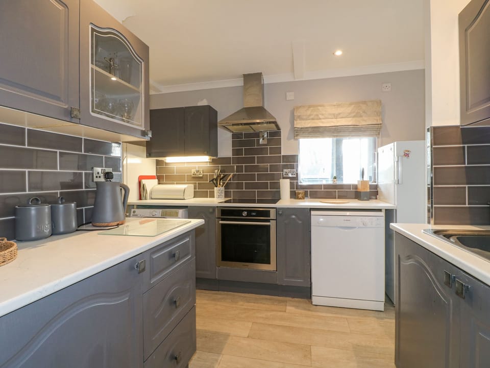 Fridge, dishwasher, electric kettle, toaster