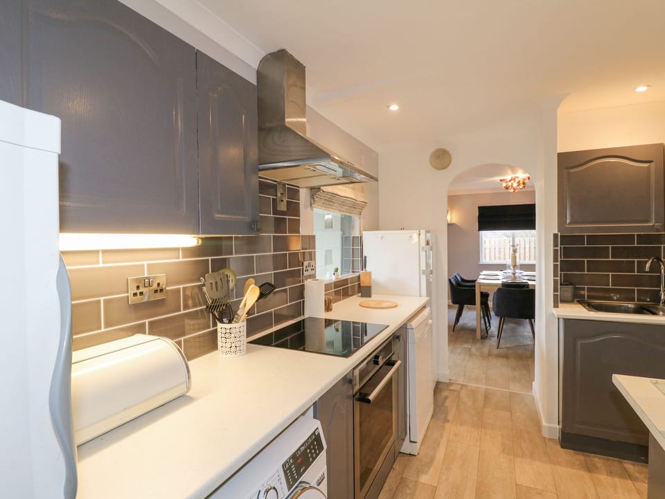 Fridge, dishwasher, electric kettle, toaster