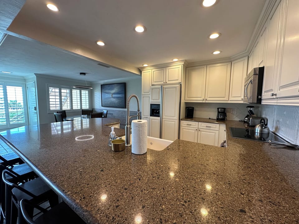 4-12A Kitchen
