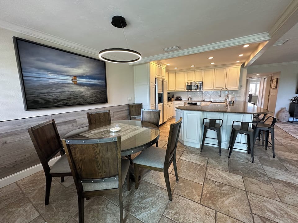 4-12A Dining Room