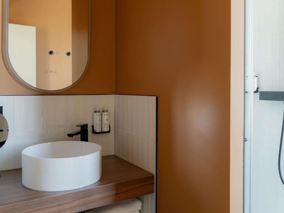 Free toiletries, hair dryer