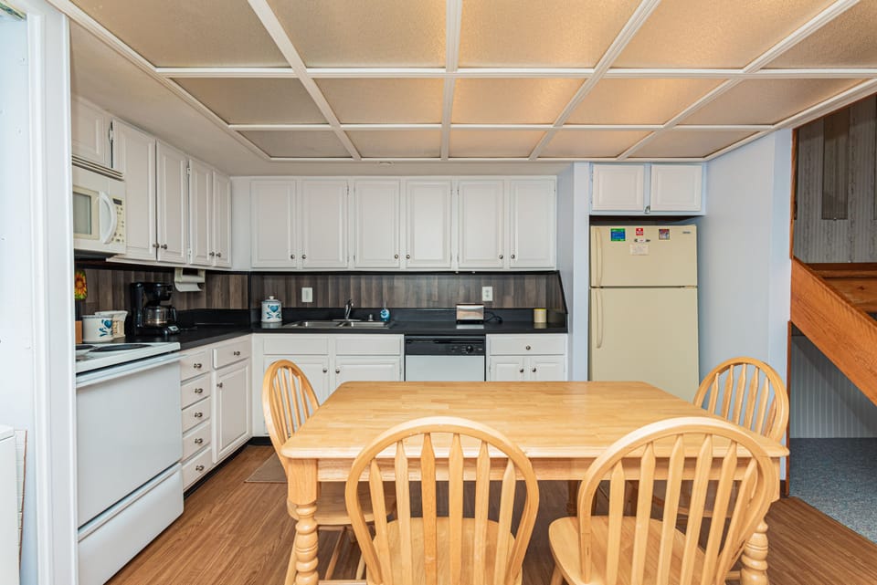 Kitchen/Dining