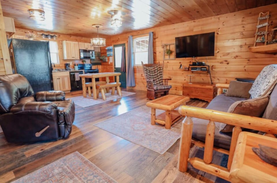 Living Room / Lounge