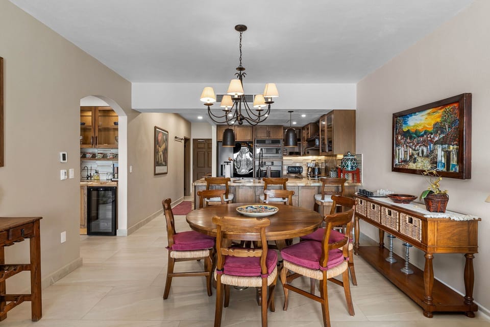 Apartment | Dining