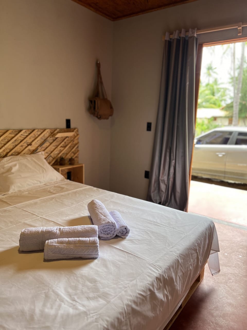 Standard Double Room | Desk, laptop workspace, blackout drapes, free WiFi