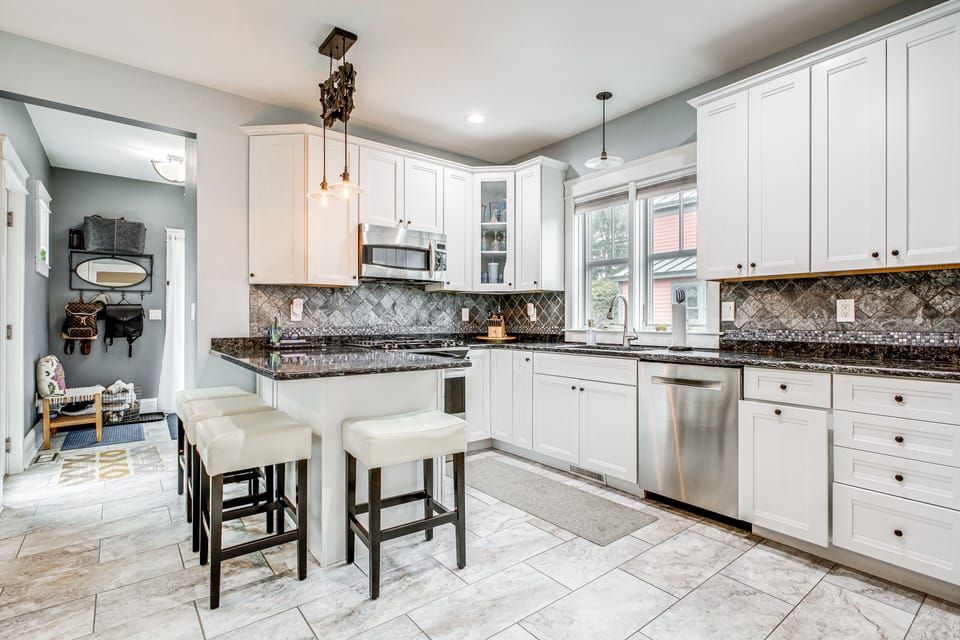 Kitchen | Cooking Basics Supplied | 1st Floor