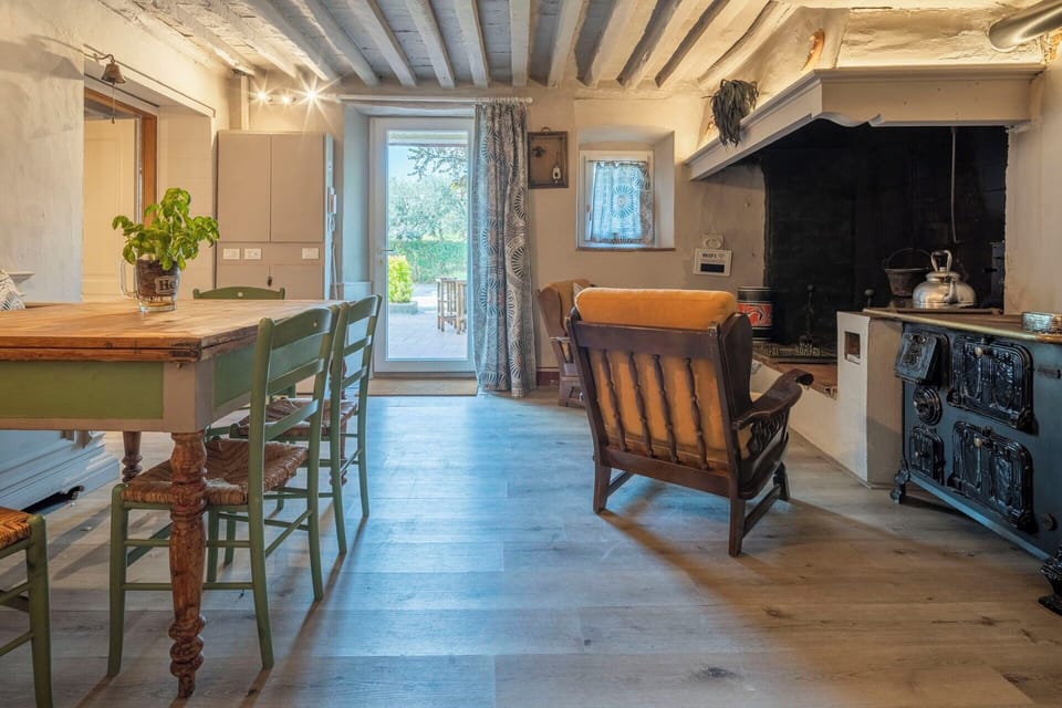 Autumn, Dining Room, Spring, Summer
