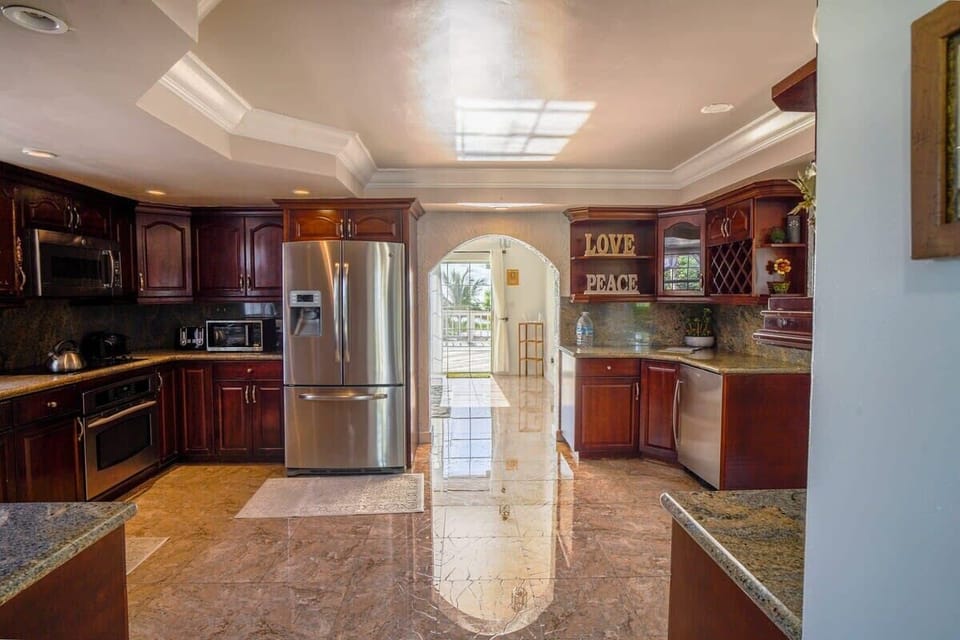 Lots of counter space for easy meal prep