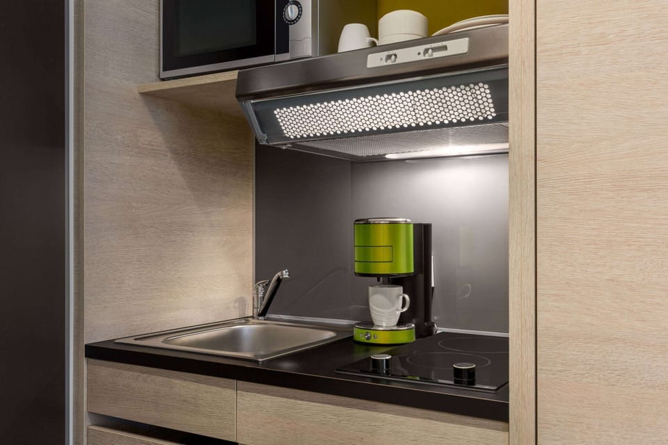 In-room safe, desk, laptop workspace, soundproofing