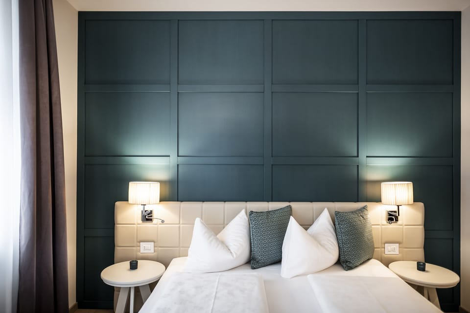 Junior Suite | Minibar, in-room safe, desk, soundproofing