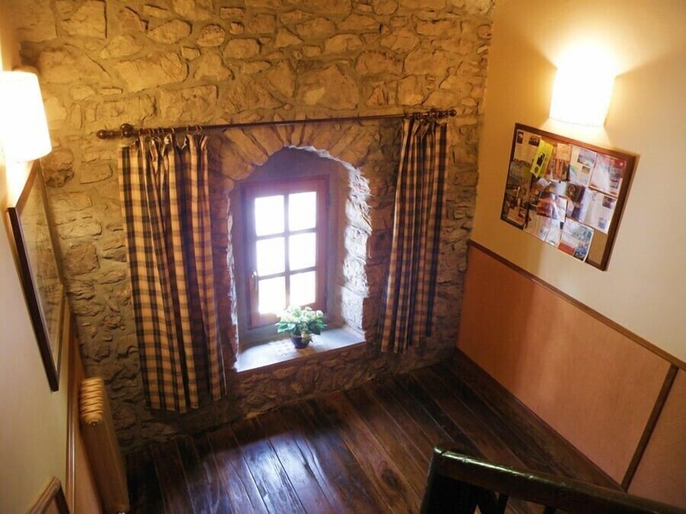 Hotel Rural Irigoienea Hostel in French Basque Country