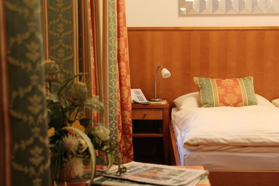 Single Room | In-room safe, desk, cribs/infant beds, free WiFi