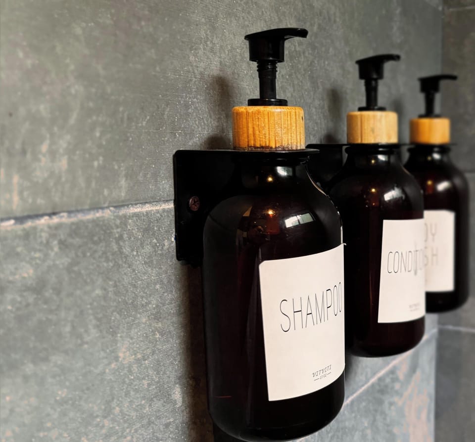 Family Room | Bathroom | Shower, hair dryer (on request), towels, soap