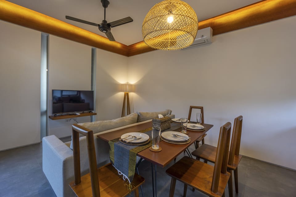 Deluxe Villa | In-room dining