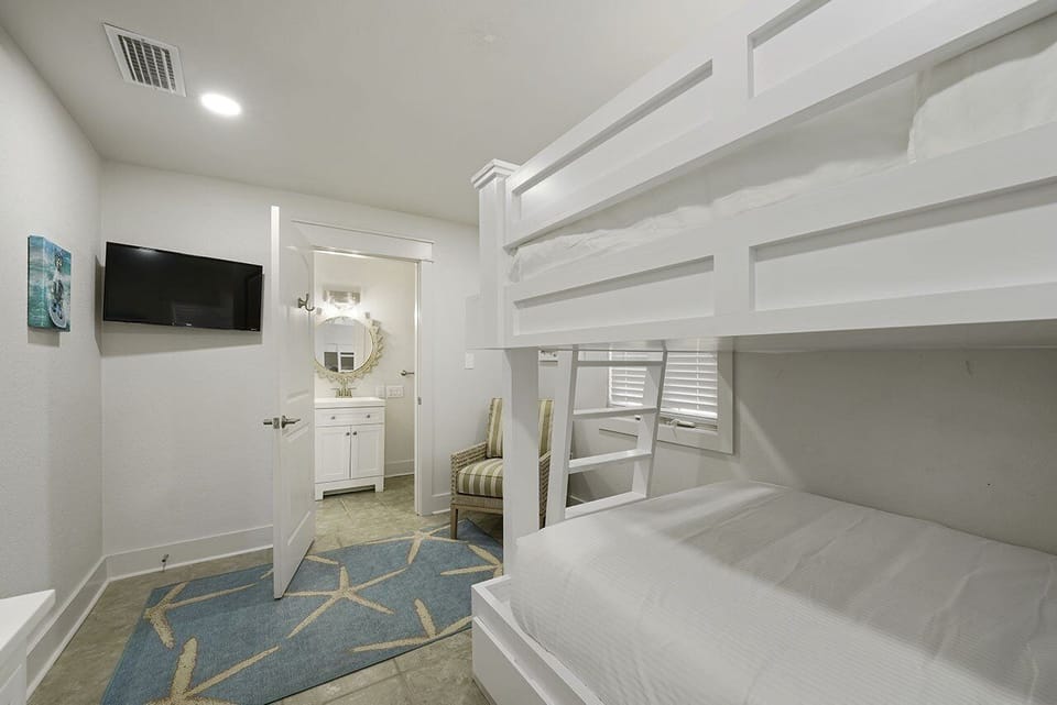 Frangista Jewel - Miramar Beach - Bedroom