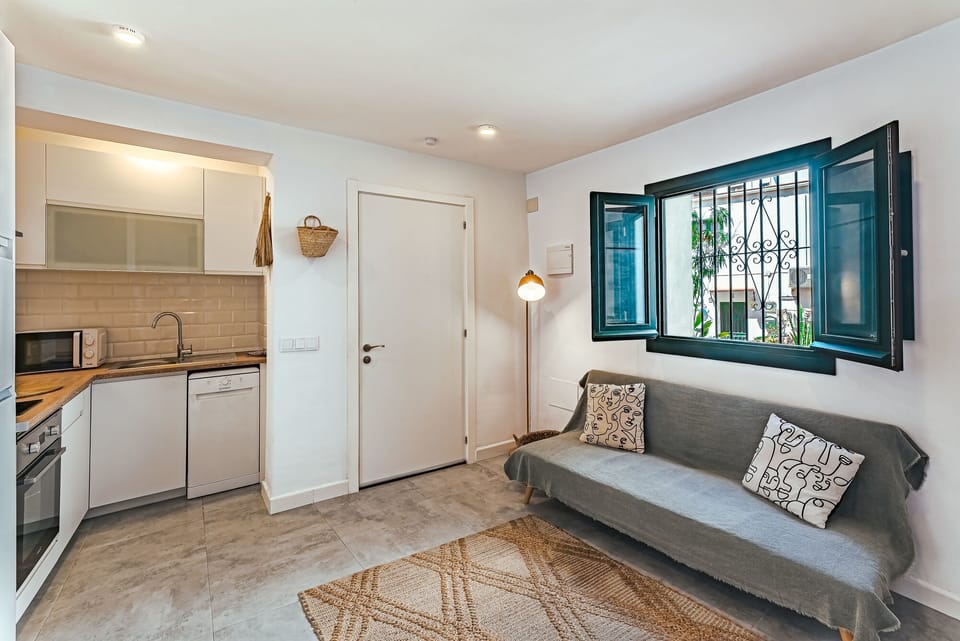Kitchen or kitchenette,Living room