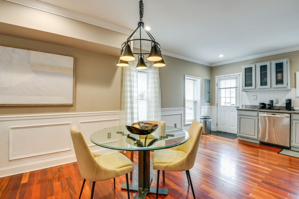 Dining Area | 1st Floor