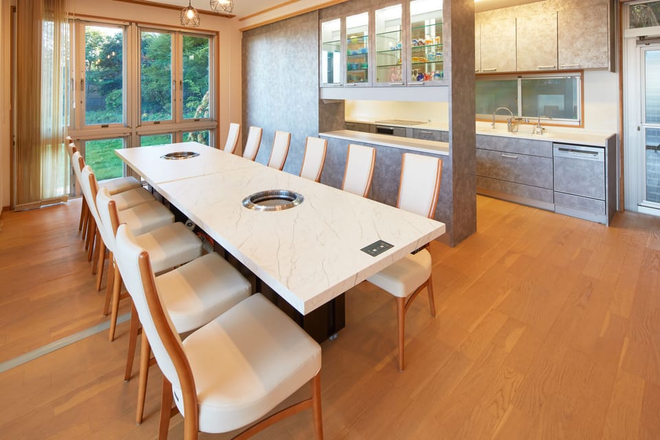 Standard House | In-room dining