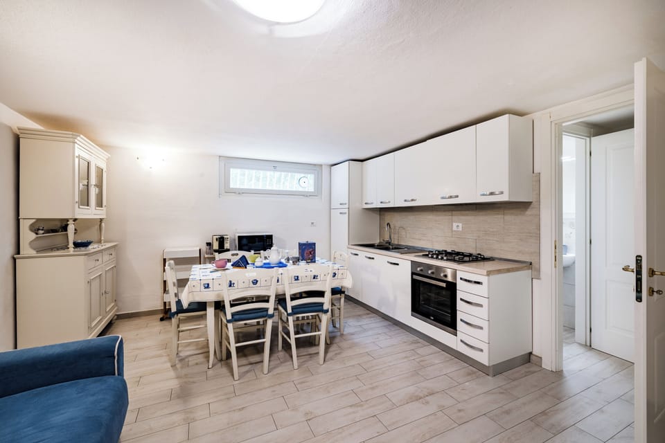 Family House, Multiple Bedrooms, 2 Bathrooms (Casa al Ponte dei Marmi  - few KM to) | Private kitchen | Fridge, microwave, oven, stovetop