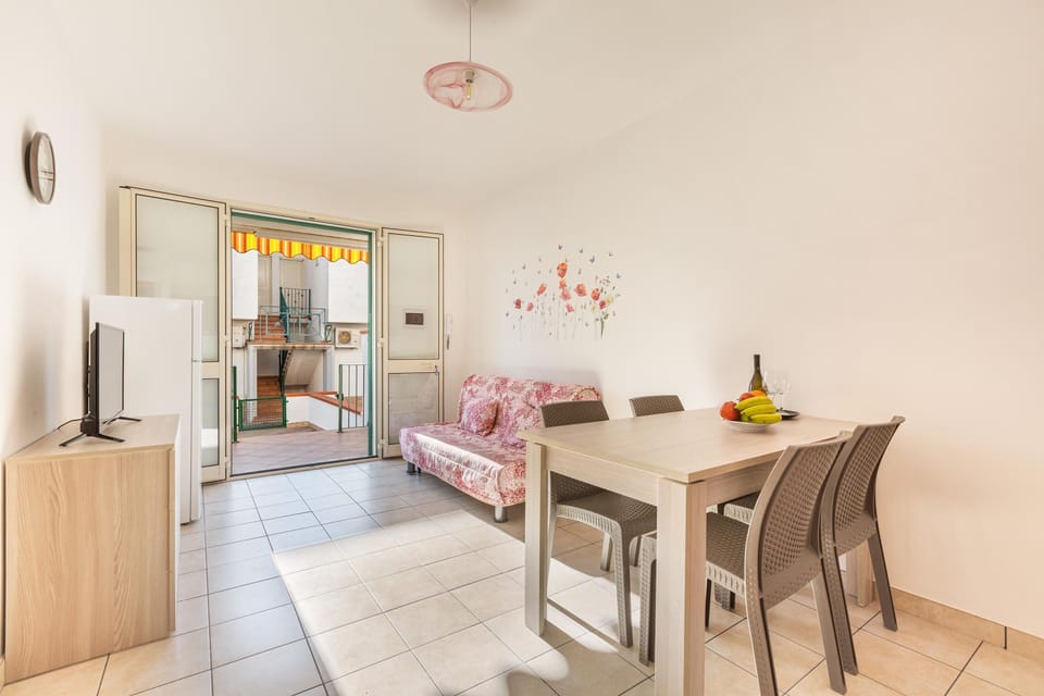 Apartment | Dining room