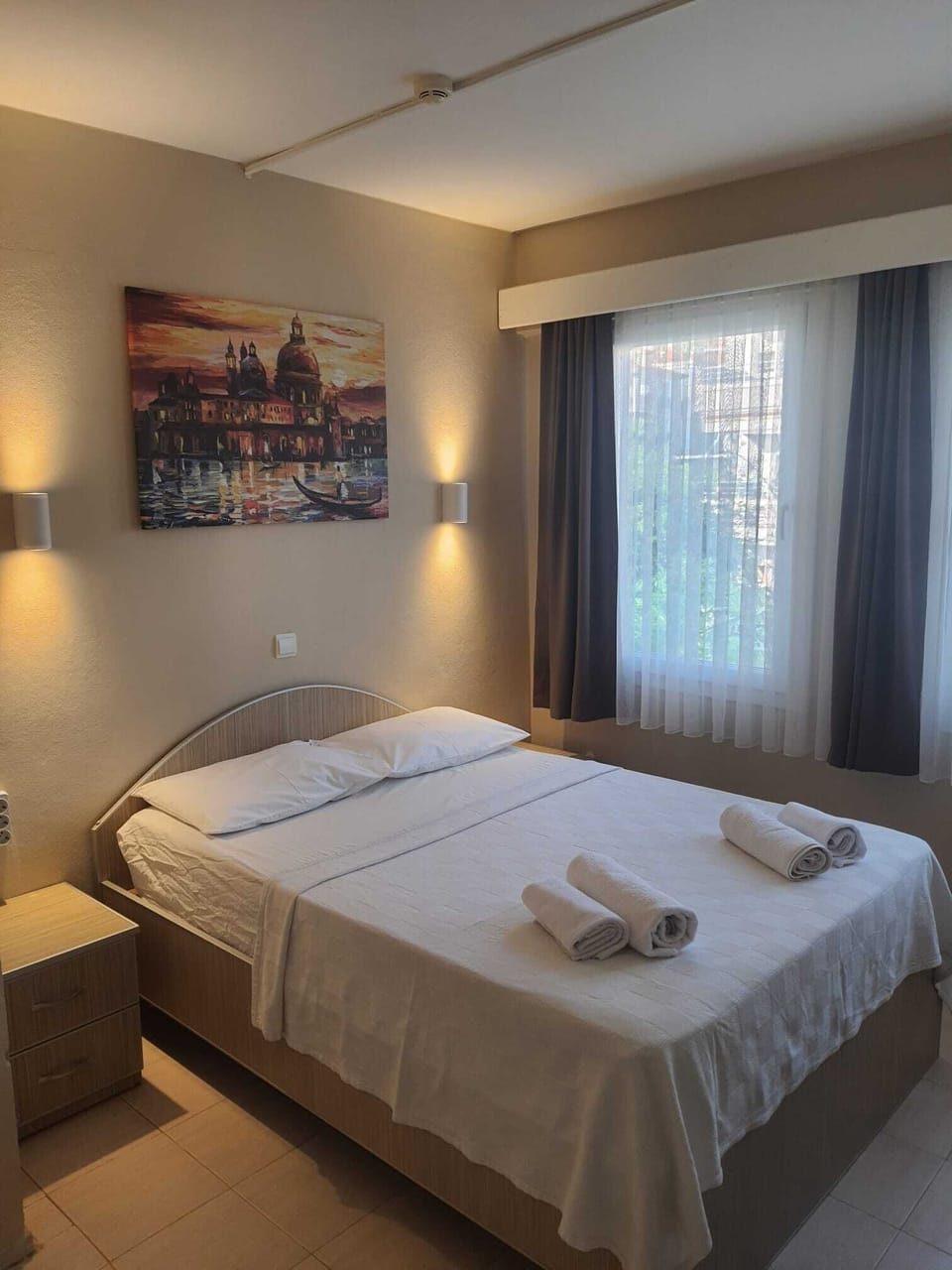 Family Quadruple Room | Premium bedding, blackout drapes, WiFi (free), bed sheets