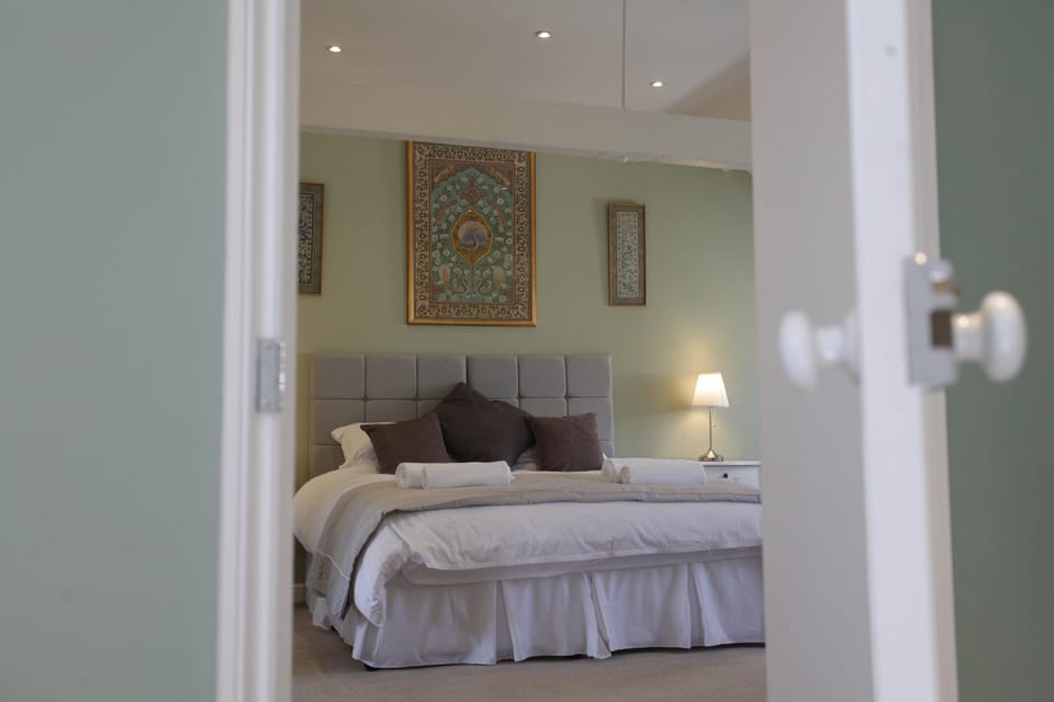 Superior Double Room | Desk, iron/ironing board (on request), WiFi (free)