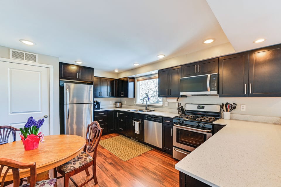 House (3 Bedrooms) | Front of property