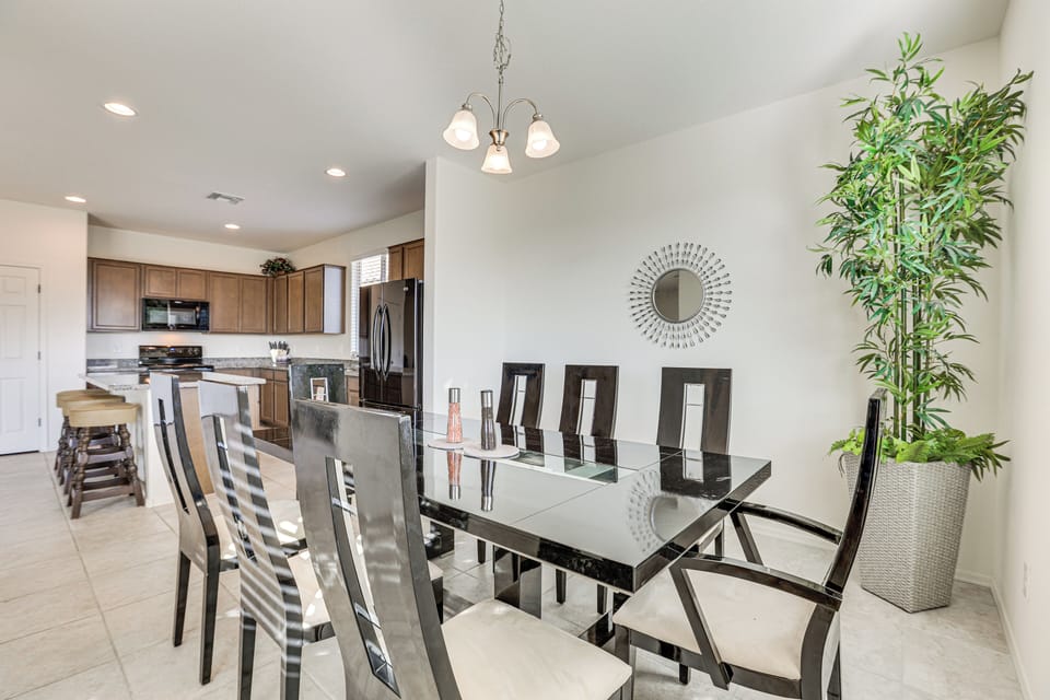 House (4 Bedrooms) | Interior