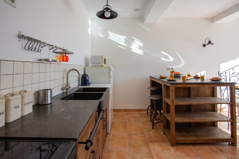Villa Les Juliannes image