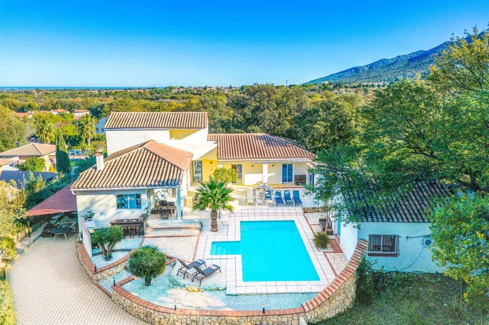 Villa Des Alberes image