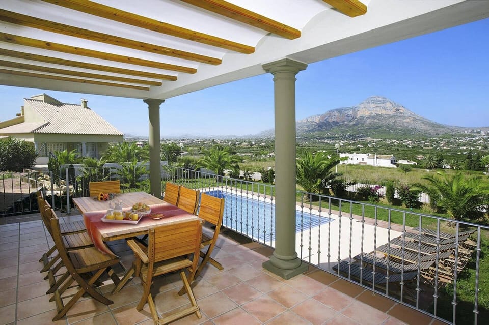 Villa Tia Elanor image