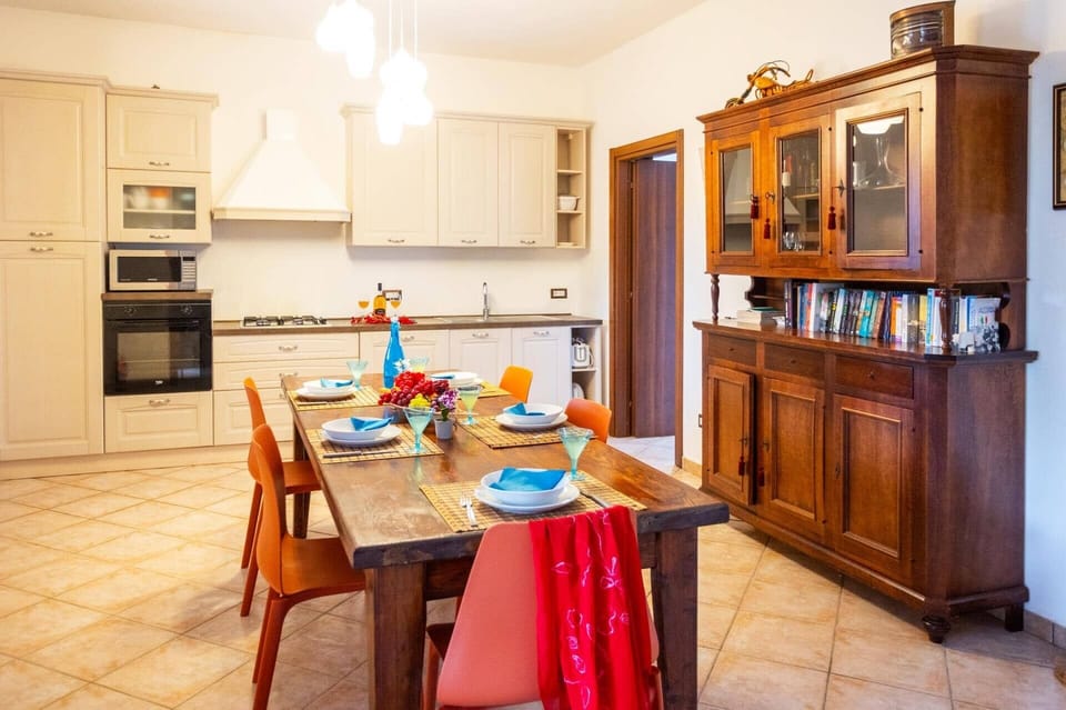 Villa Anna image
