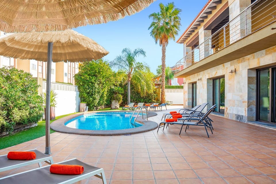 Villa Amanda Beach image