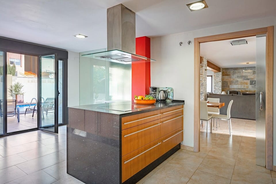 Villa Amanda Beach image