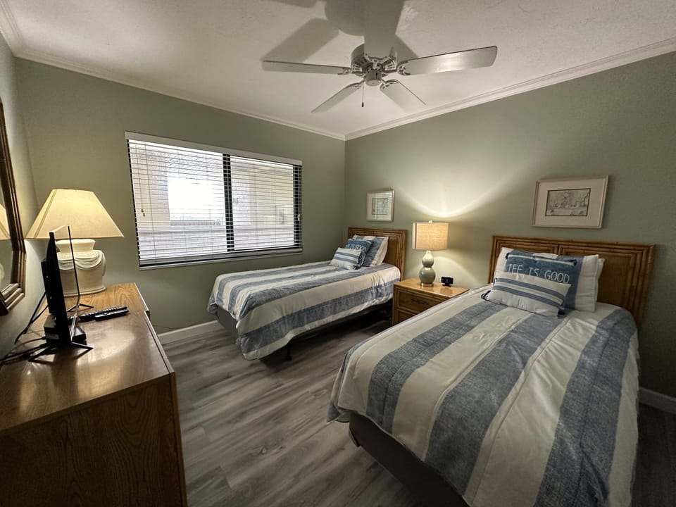 2-305 Guest Bedroom