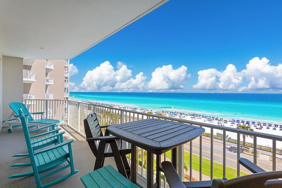 24-Majestic-Sun-501B-Balcony