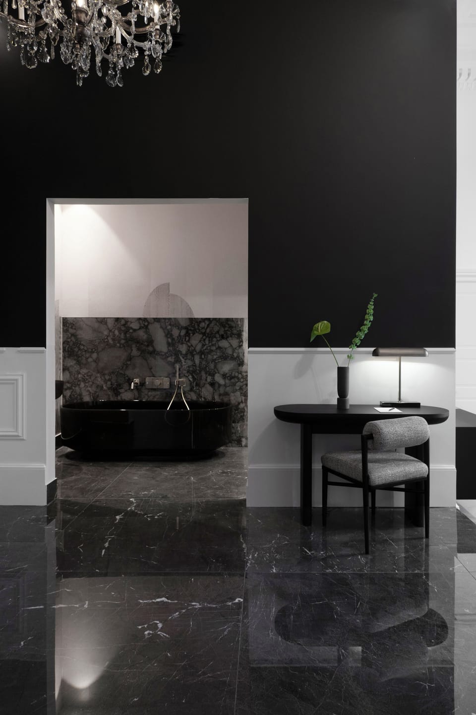 Executive Suite | Bathroom | Free toiletries, hair dryer, bathrobes, slippers