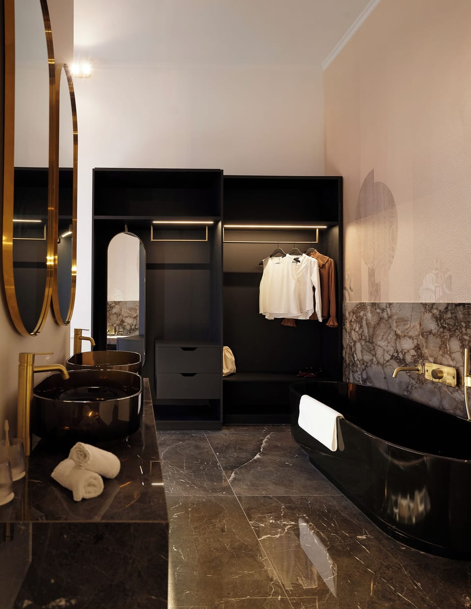 Executive Junior Suite - The August | Bathroom | Free toiletries, hair dryer, bathrobes, slippers
