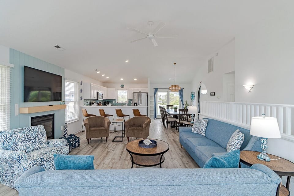 Top Level Living Area