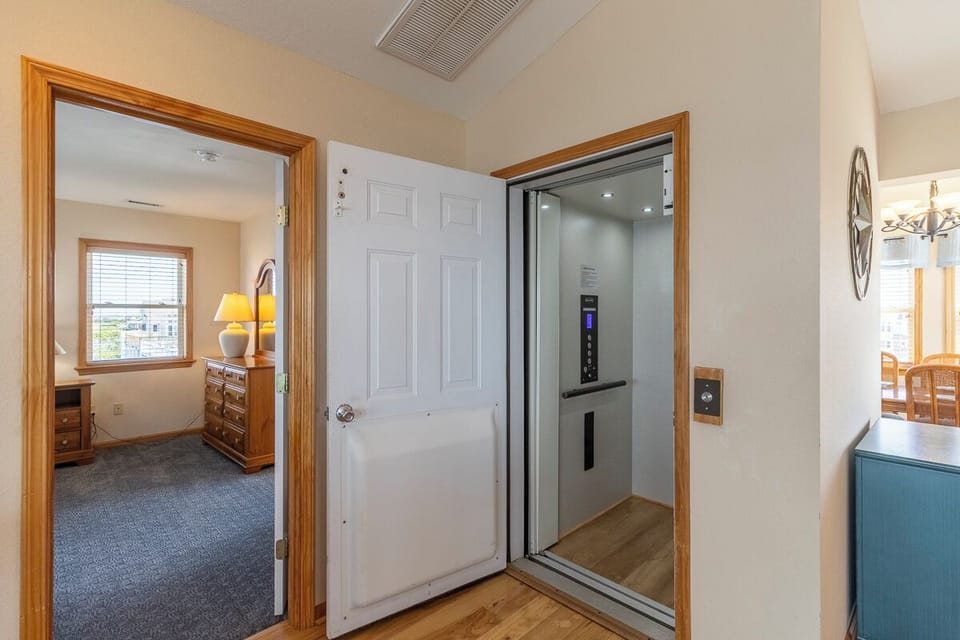 Top Level Elevator