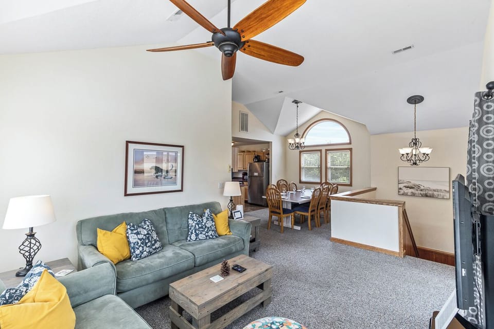 Top Level Living Area