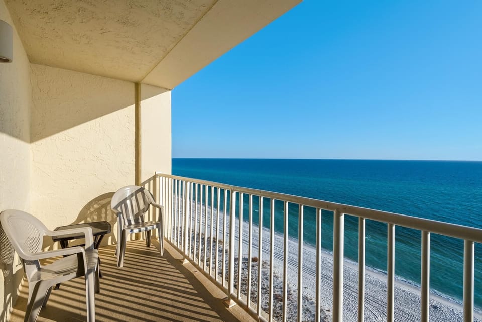 Apartment, Multiple Beds (Sans Souci unit 706) | Property grounds